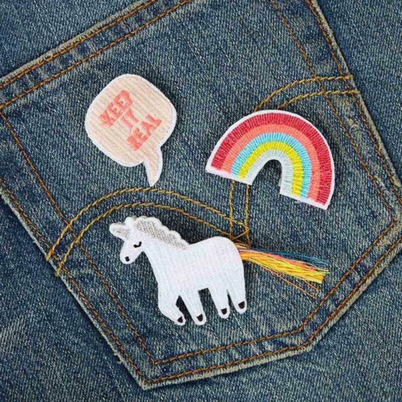 Gestickte Broschen "Einhorn und Regenbogen" – Bild 2