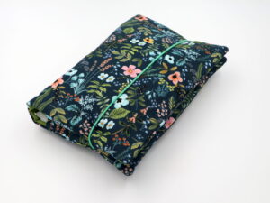 Windeltasche mit Namen "Blumengarten"