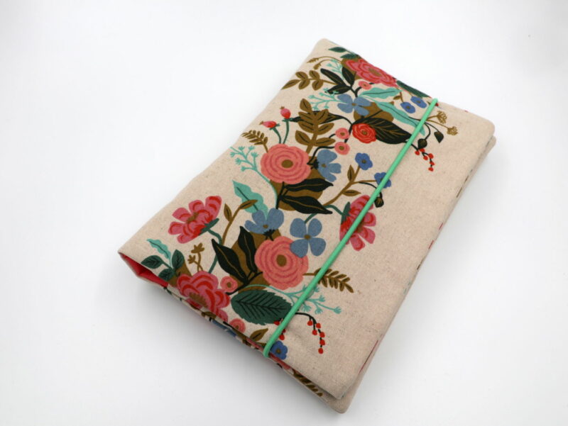 Windeltasche mit Namen "Blumenstrauß"