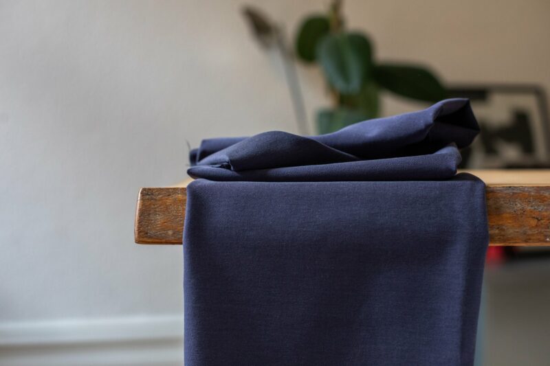 Meet Milk - Soft Stretch Twill with TENCEL™ fibers (Bluberry)