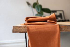 Meet Milk - Soft Stretch Twill with TENCEL™ fibers (Rust)