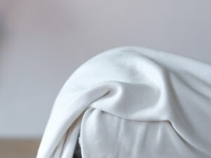 Meet Milk - Soft Lima Knit mit TENCEL™ Fasern (bright white)