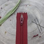 Atelier Brunette - Reißverschluss - Zip 20cm (amarante) Atelier Brunette - Reißverschluss - Zip 20cm (amarante)