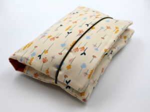 Windeltasche mit Namen "Hide and Seek"