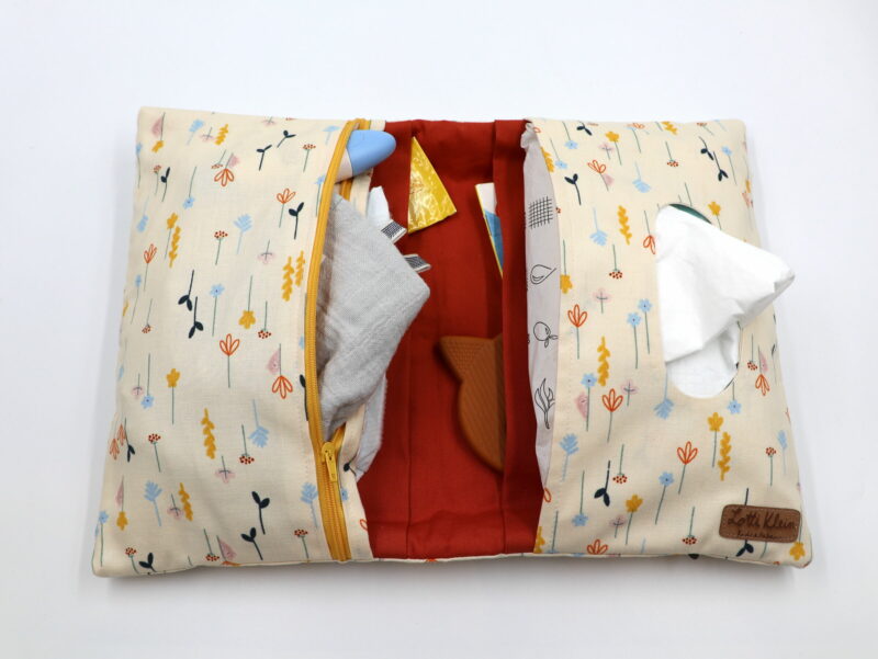 Windeltasche mit Namen "Hide and Seek" – Bild 2