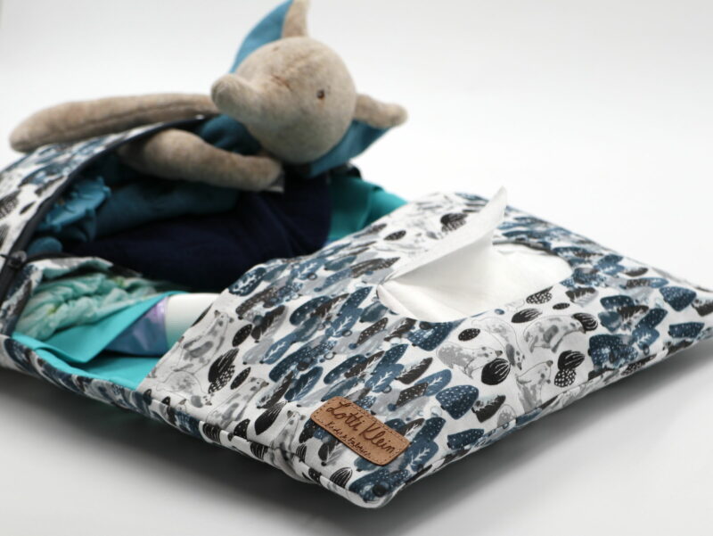 Windeltasche mit Namen "Save The Polar Bears" – Bild 2