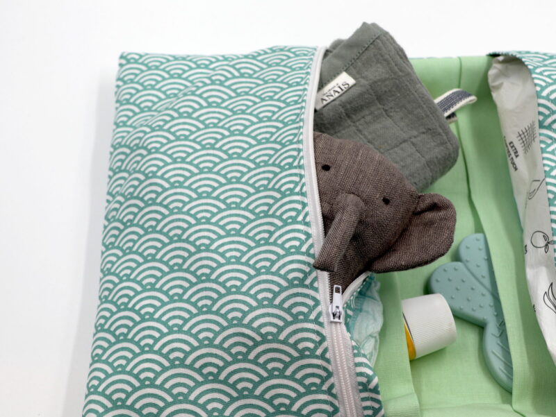 Windeltasche mit Namen "Mint Wave" – Bild 3