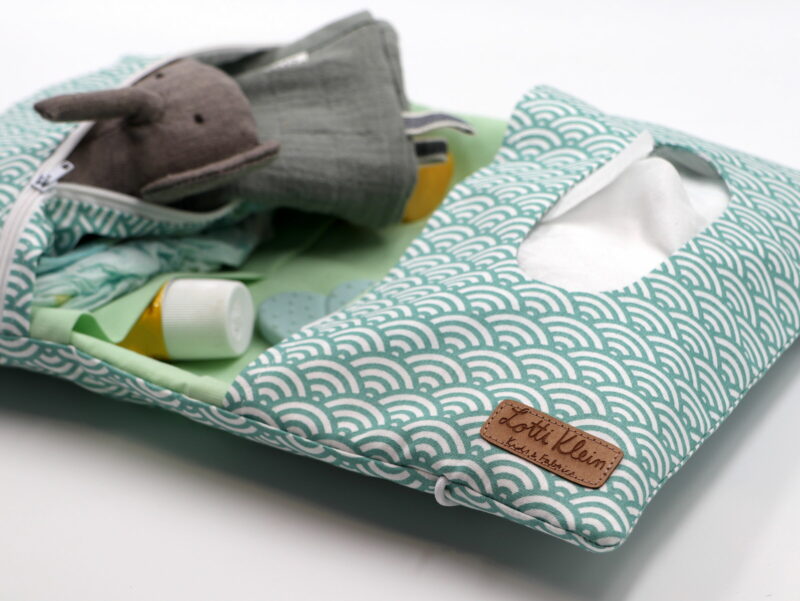 Windeltasche mit Namen "Mint Wave" – Bild 2
