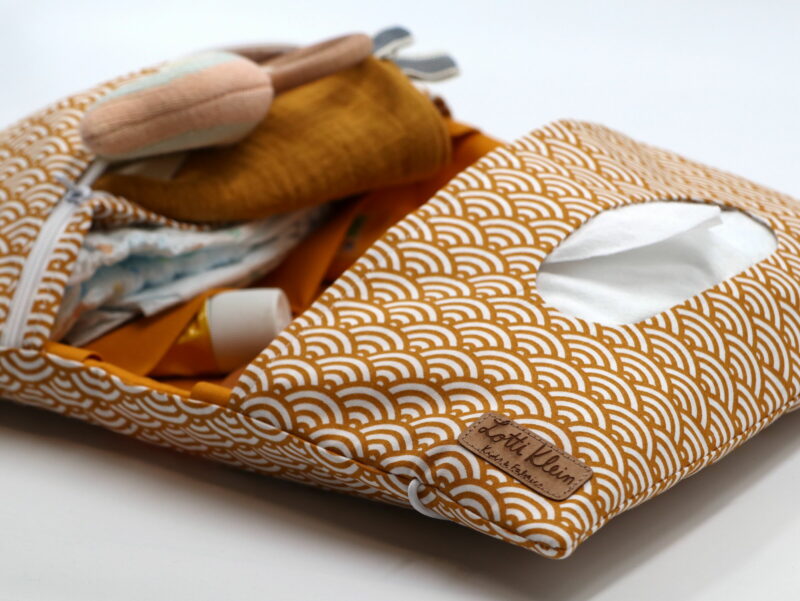 Windeltasche mit Namen "Yellow Wave" – Bild 3