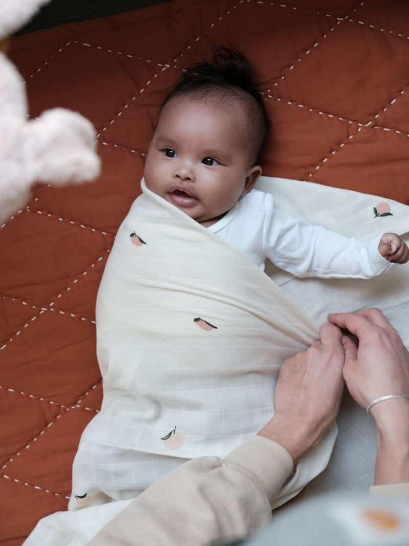 Mulltuch "Swaddle" -  Peach – Bild 3