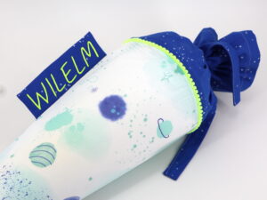 Schultüte "Weltall" mit Namen