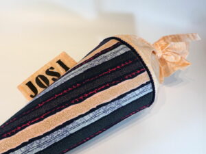 Schultüte "Stripes" mit Namen