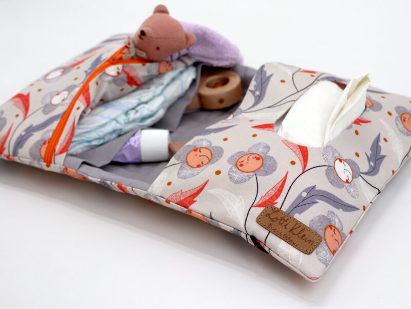 Windeltasche mit Namen "Bloom Together – Rise Up Ivory" – Bild 5