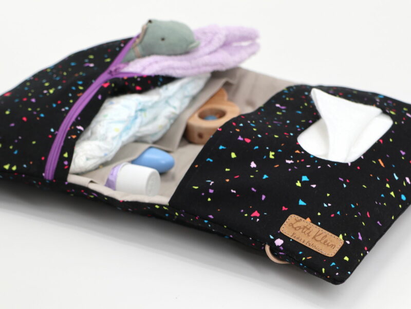 Windeltasche mit Namen "Confetti Multi On Black" – Bild 2