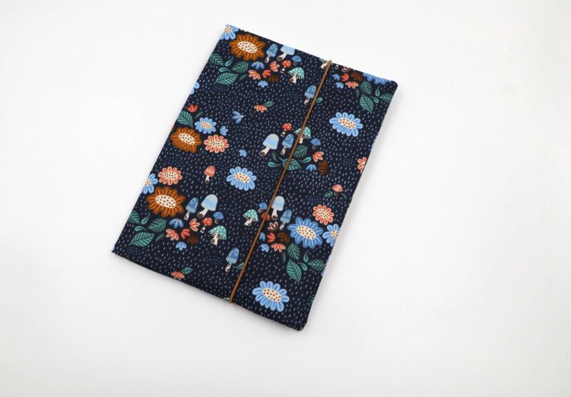 Mutterpasshülle -  Clara Jane - Fiona Floral - Perfectly Blue
