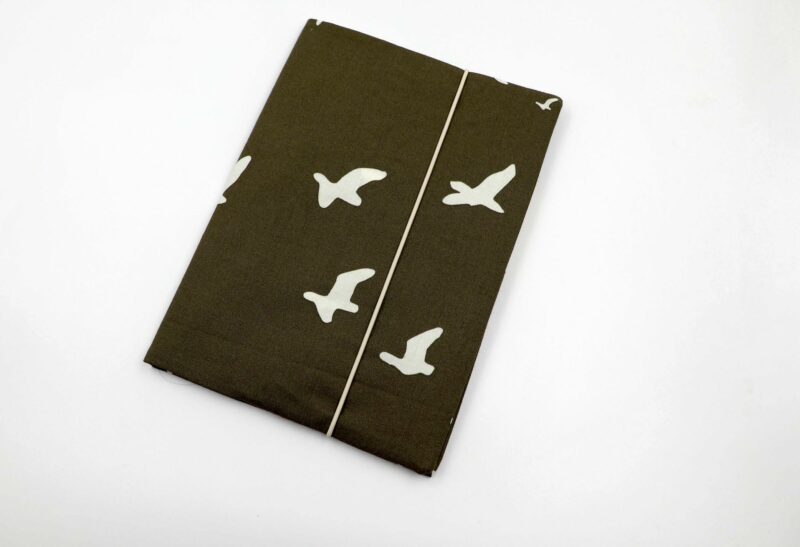 Mutterpasshülle -  Flight in Brown