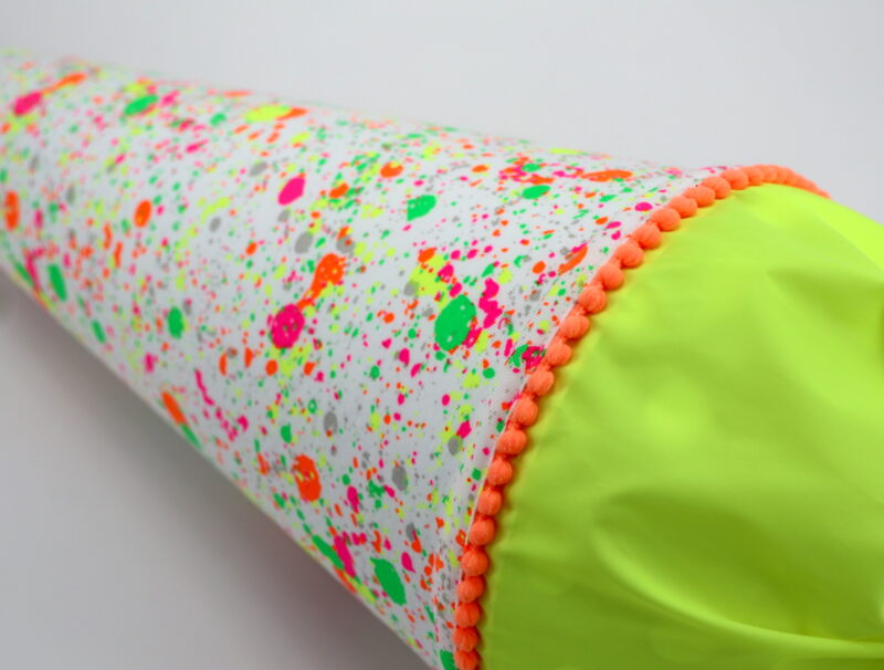 Schultüte "Neon Splatter Neon" mit Namen – Bild 4
