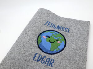 Personalisierte Zeugnismappe "Erde" mit Namen