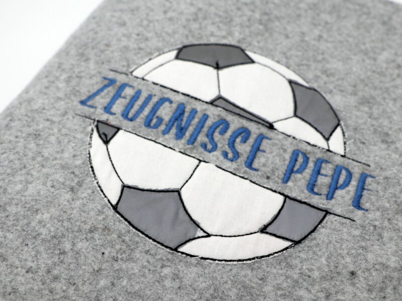 Personalisierte Zeugnismappe "Fußball" mit Namen – Bild 3