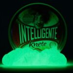 intelligente-knete-klein-neon-blau-2