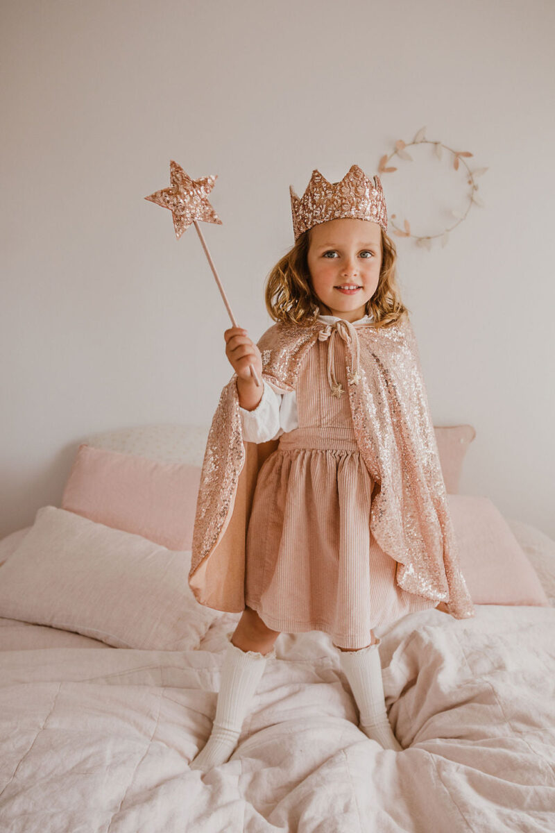 luciole-et-petit-pois-couronne-sequins-roses-8