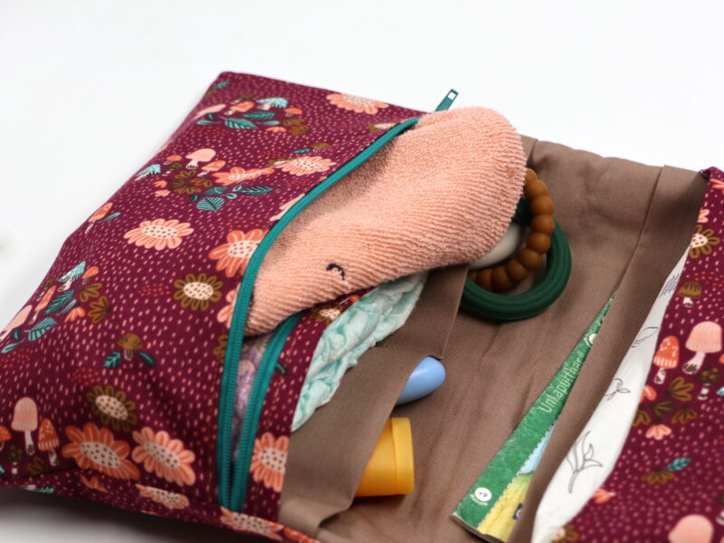 Windeltasche mit Namen "Fiona Floral" – Bild 2