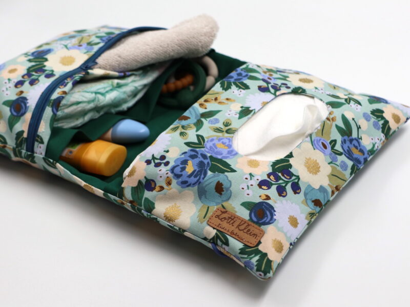 Windeltasche mit Namen "Vintage Blossom Mint" – Bild 3