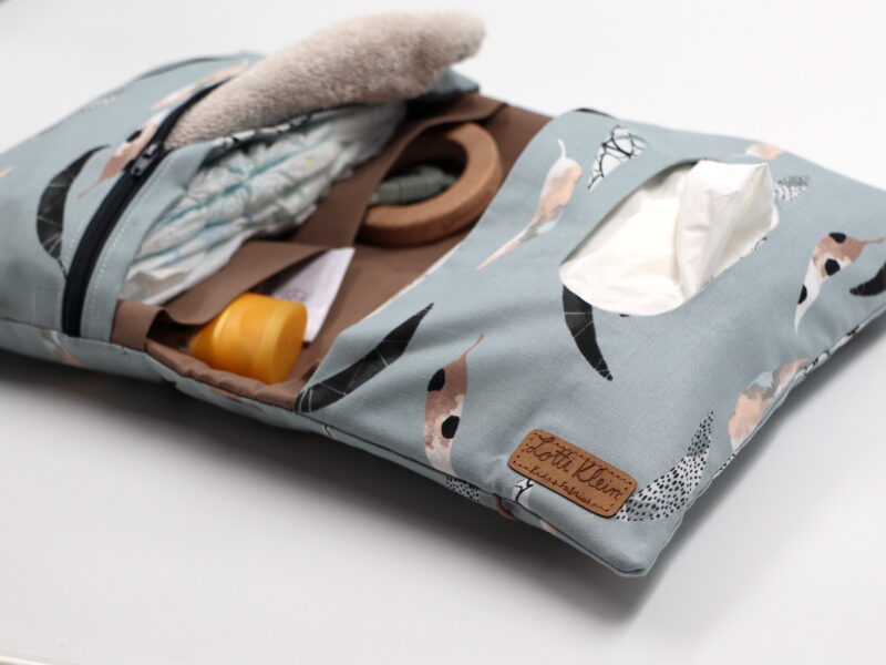 Windeltasche mit Namen "Outside in Nature" – Bild 3