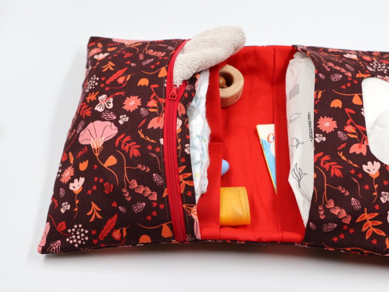 Windeltasche mit Namen "Canyon Poppy" – Bild 2