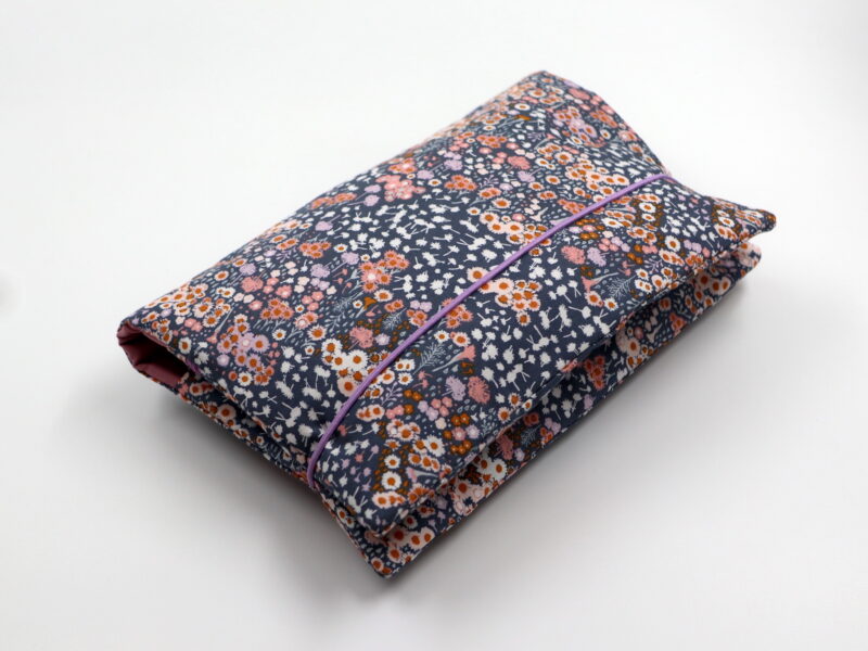 Windeltasche mit Namen "Flora Fields" – Bild 6