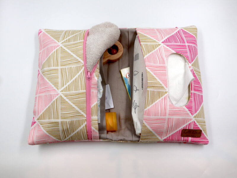 Windeltasche mit Namen "Angular Strings " – Bild 4