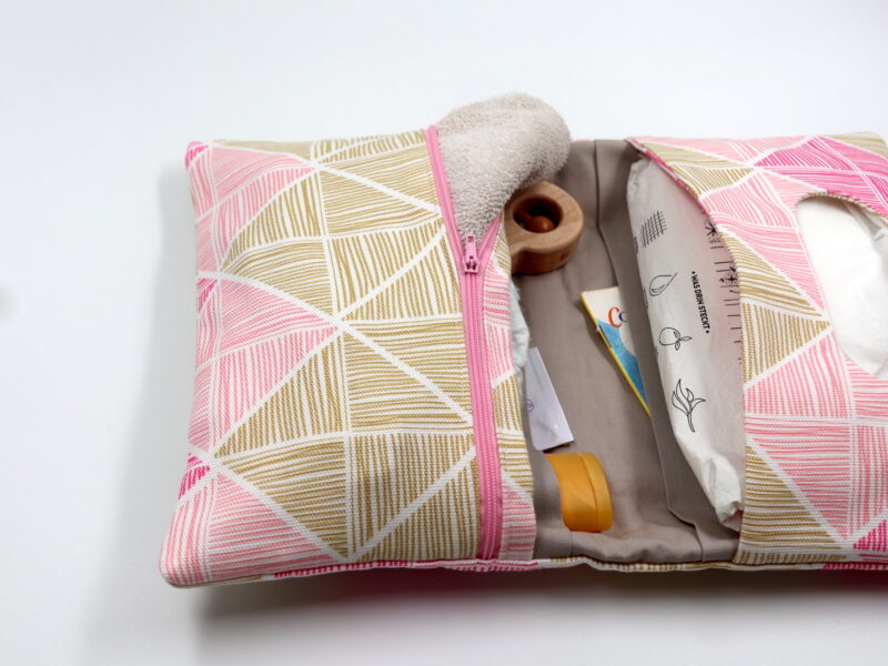 Windeltasche mit Namen "Angular Strings " – Bild 2