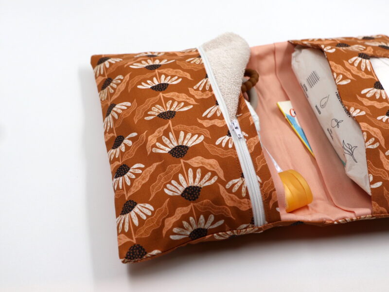 Windeltasche mit Namen "Idea Garden" – Bild 2