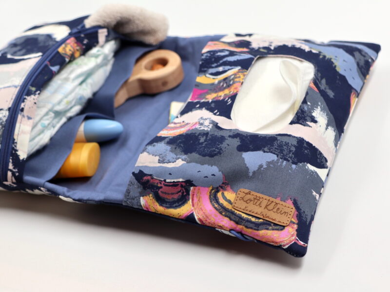 Windeltasche mit Namen "Gaia Four" – Bild 3