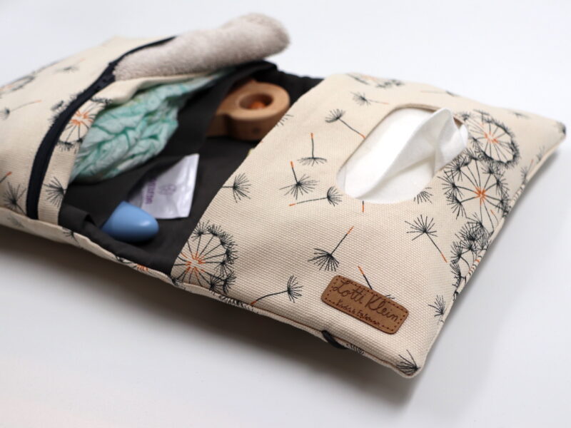 Windeltasche mit Namen "Tiny Dancer" – Bild 3