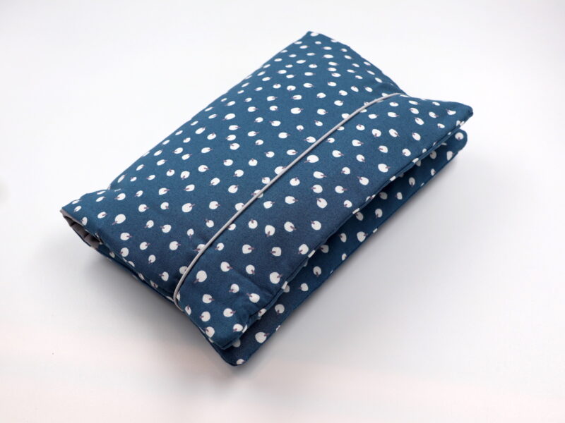 Windeltasche mit Namen "Tapas Island Blue" – Bild 5