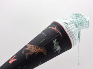 Schultüte "Dinos - Halfbird" mit Namen