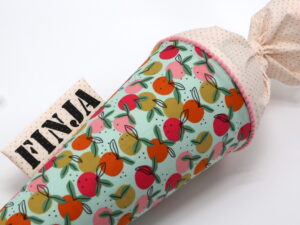 Schultüte "Peachy Fruit" mit Namen