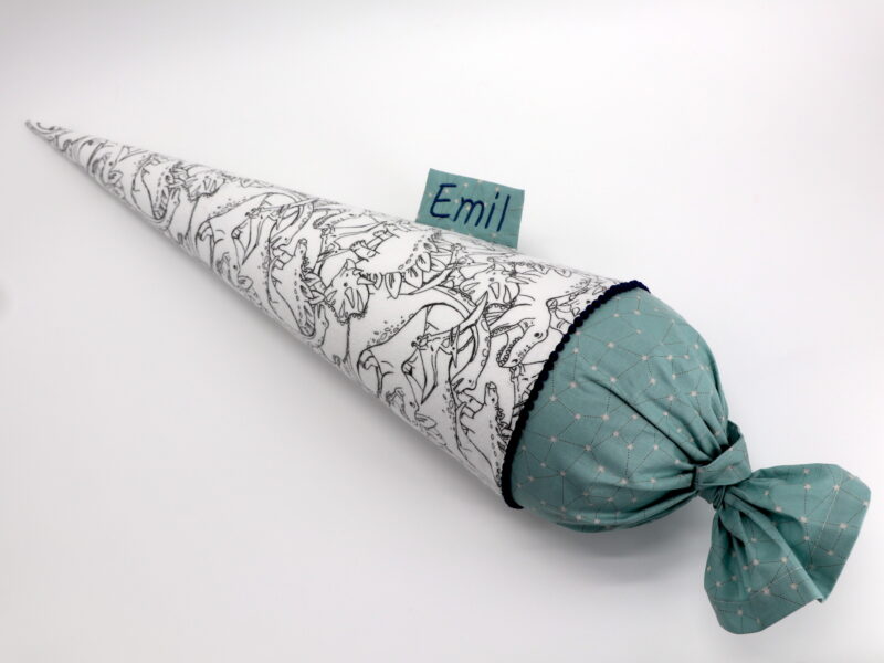 Schultüte "Totally Roarsome " mit Namen – Bild 6