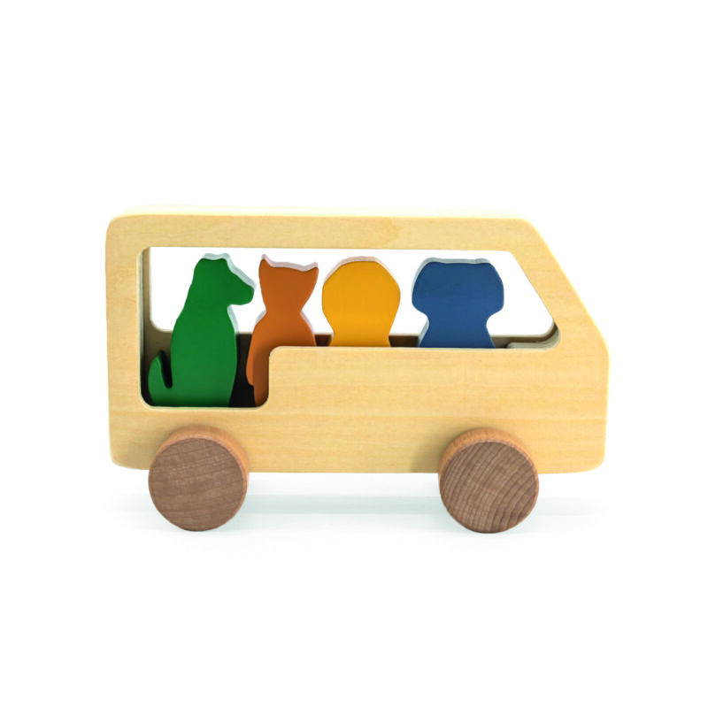 Holzbus für Tiere – Bild 3