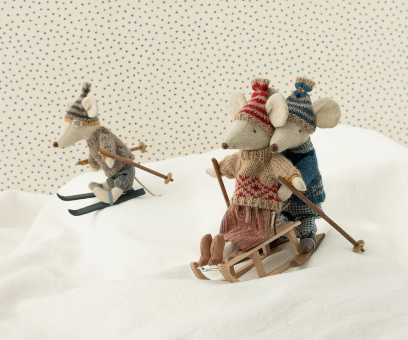 Kleidung für die Maus "Strickpullover und Mütze" – Mama Maus – Bild 3
