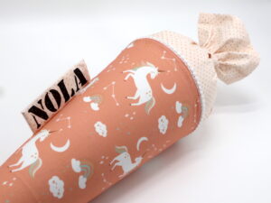 Schultüte "Einhörner apricot"- mit Namen
