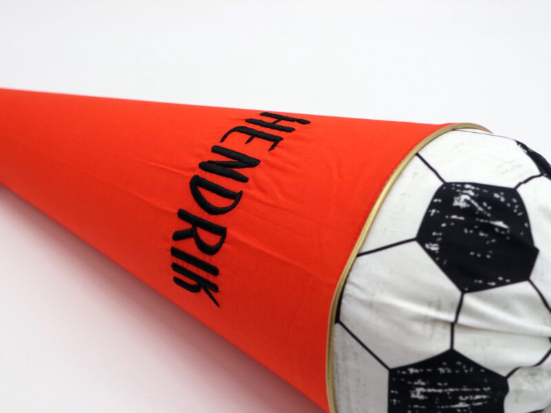 Schultüte "Fußball rot"- mit Namen – Bild 4