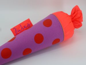 Schultüte "Polka Dots Flieder"- mit Namen