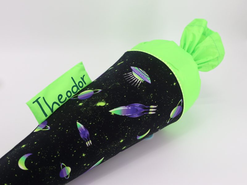 Schultüte "Space"- mit Namen