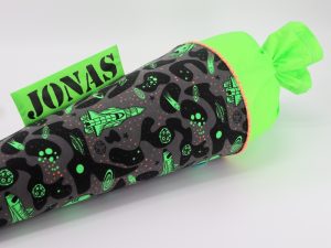 Schultüte "Space neon grün"- mit Namen