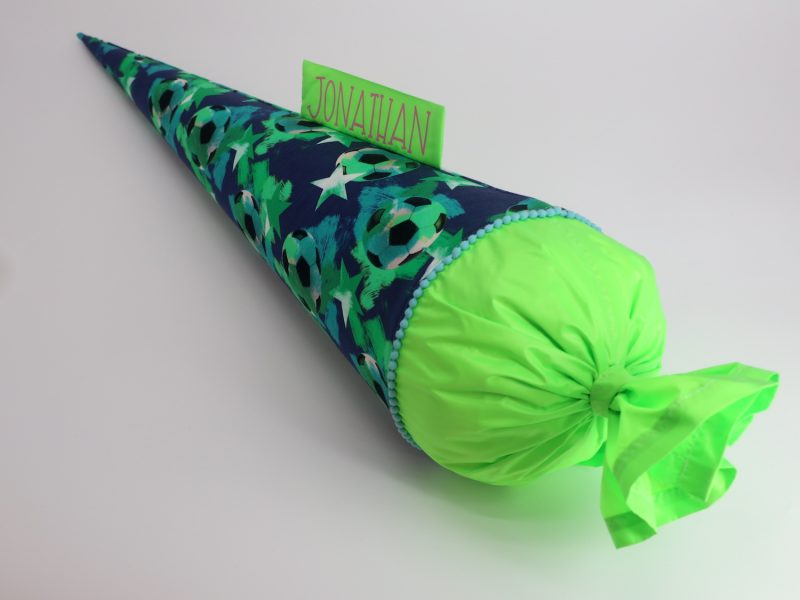 Schultüte "Soccerballs"- mit Namen – Bild 6