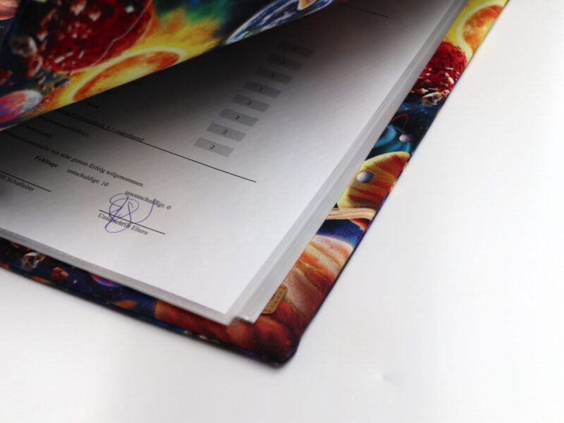 Personalisierte Zeugnismappe "Solar System" – Bild 6