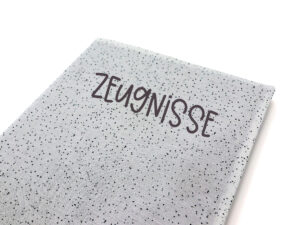 Personalisierte Zeugnismappe "Speckles"