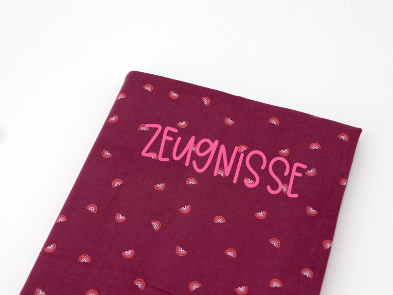 Zeugnismappe_mit_Namen_Regenbogen